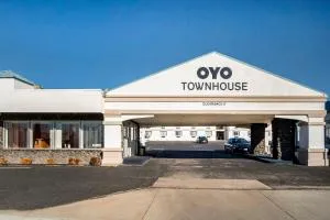 OYO Townhouse Dodge City KS - Dodge City