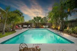 Palm Paradise - Lush Pool Walk DNTN 3br - West Melbourne