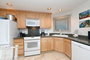 H178 - Hamilton Cove Villa 1-78