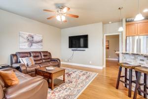 Less Than 1 Mi to Comal Park Peaceful Duplex with Yard!