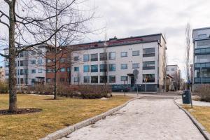 Homelike 1BR Apartment with Sauna & Free Parking