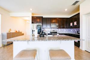 Near Disney Deluxe Room A