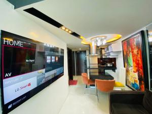 2316 Two Bedroom Loft Type Condo Unit Good For 10 Person