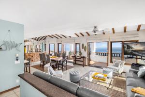 H1872 - Hamilton Cove Villa 18-72