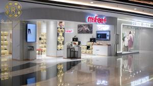 Royal Suites 1BR - Pollux Habibie Apartment