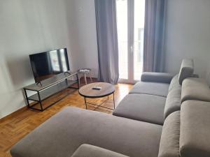 Plaka Luxury Apartment