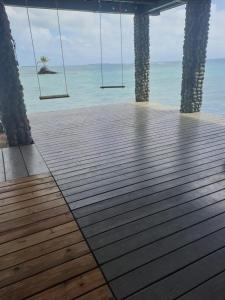 3 Rocks private island