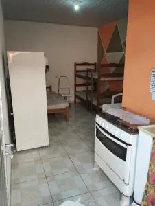 Kitnets temporada Mongaguá litoral SP - Solemar