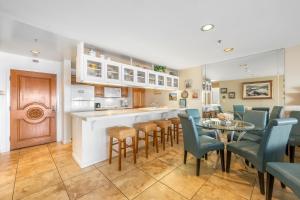 H887 - Hamilton Cove Villa 8-87