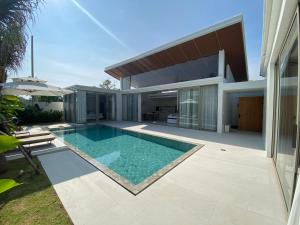 3bdr New Modern Pool Villa Bangtao ASH-05