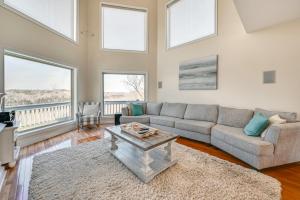 Lake Cumberland Home with Hot Tub and Game Room