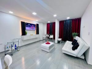 San Francisco Luxury Prestige 1