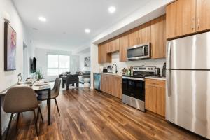 Spacious 1BDR near Walk of Fame with Luxury Amenities