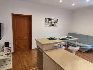 White's House Apartman WHA - Győrszemere