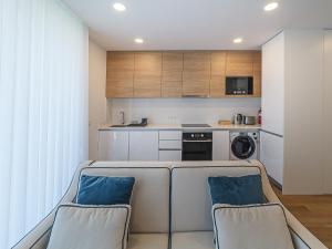 Tiles 23 Luxury Apartment & Parking by Home Sweet Home Aveiro