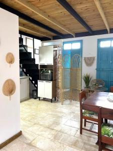 Amazing Apartment with Jacuzzi in Colonial Zone by drvacationsrental