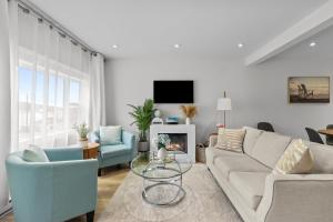 Signal Hill Elegance 3Bd AC Hiking