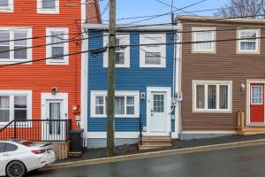 Signal Hill Elegance 3Bd AC Hiking