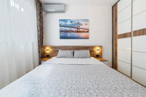 Aurora Apartment 1 with Parking