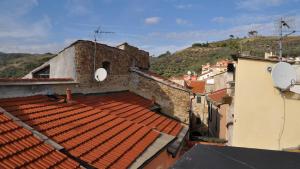 HOST4U - AGRITURISMO Il Geco V, Appartamento con Terrazza vista Mare & Montagne