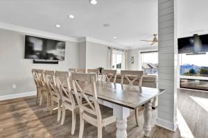 Salty Towers by Sea Scape Properties