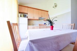 Apartments Zlatko