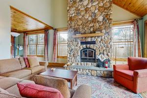 Garfields Grand View