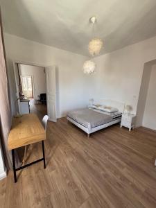 Appartements Magnifique grand T3 refait a neuf en 2025 plein centre corte 13 cours paoli wifi ecran plat lave linge 6 couchages : photos des chambres