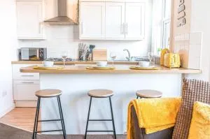 Central & cozy 3 Bedroom Flat - Rampside