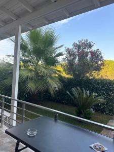 Gjiri i Lalzit Lura 3 Apartment Toni