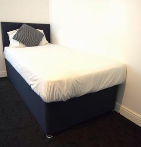 OYO Victoria Apartments