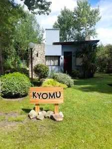 Casa Kyomu 350m del mar y 100m del centro - 拉斯加维奥塔斯