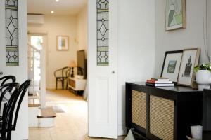 Chateau York - Relaxed Prahran Family Home