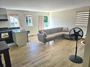 Sunset Cove - Mount Irvine