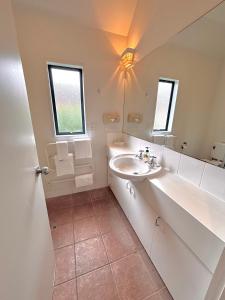 Bush Inn Court Motel