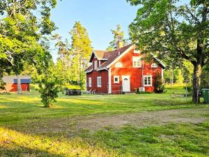 5 person holiday home in FÅRBO