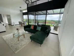 Colina Wilson - Boca Tapada