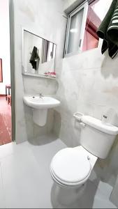 Estudio de Lujo, Cerca de la Plaza