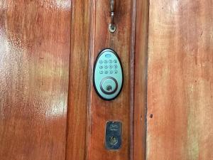 Exotic flower cabin pool