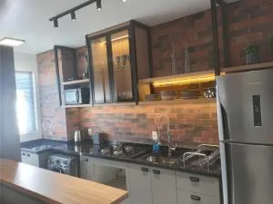 Apartamento SOHO - perto da WEG - ساو بينتو دو سول