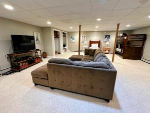 FC39 Entry level Bretton Woods Cottage on beginner ski trail