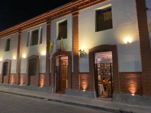 LAMACA - Hotel & Restaurante