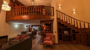 Lujosa casa cerca del aeropuerto en TUMBACO, en Quito