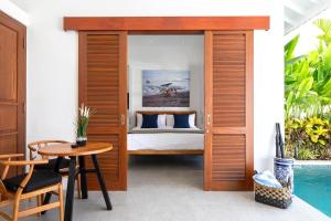 Gorgeous 1 Bed Pool Villa, Walk To Beach, Shops