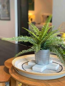 Le Chic in CBD 2br4beds Parking nr southern cross