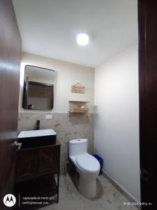 Cozy home!! Private Pool, 2R,3B