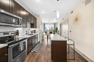 Serene Frisco Apt with Pool and Gym - Little Elm