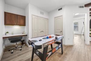 Cozy Apt in Frisco-near Dallas with a pool