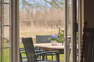 Spacious Holiday Home Near Nature Experiences