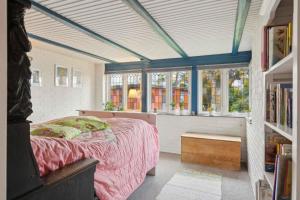 Spacious Holiday Home Near Nature Experiences